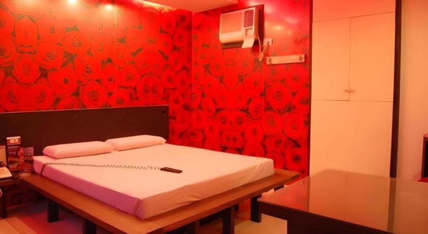 Hotel Sogo Tarlac Экстерьер фото
