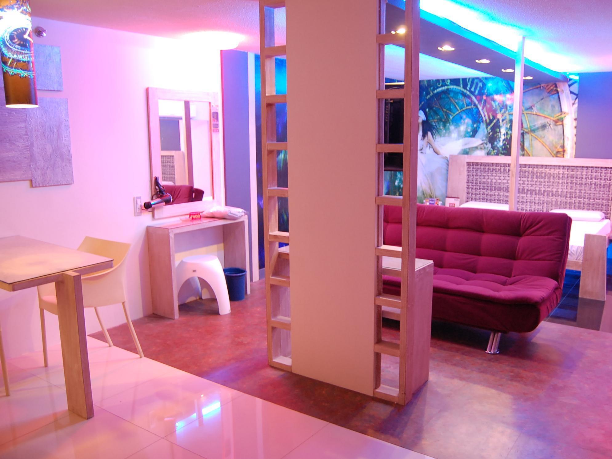Hotel Sogo Tarlac Экстерьер фото