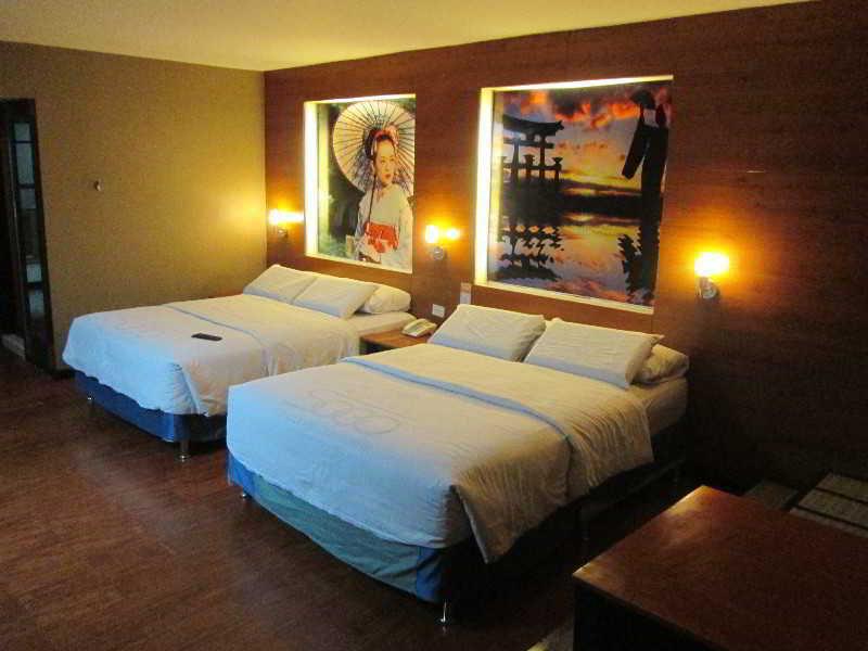 Hotel Sogo Tarlac Экстерьер фото