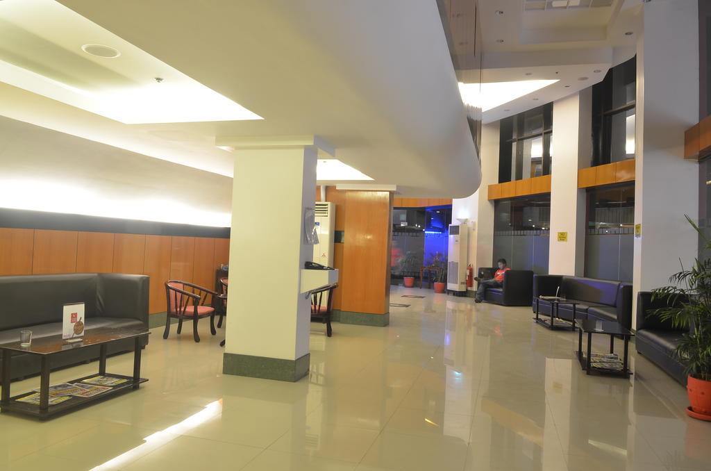 Hotel Sogo Tarlac Экстерьер фото