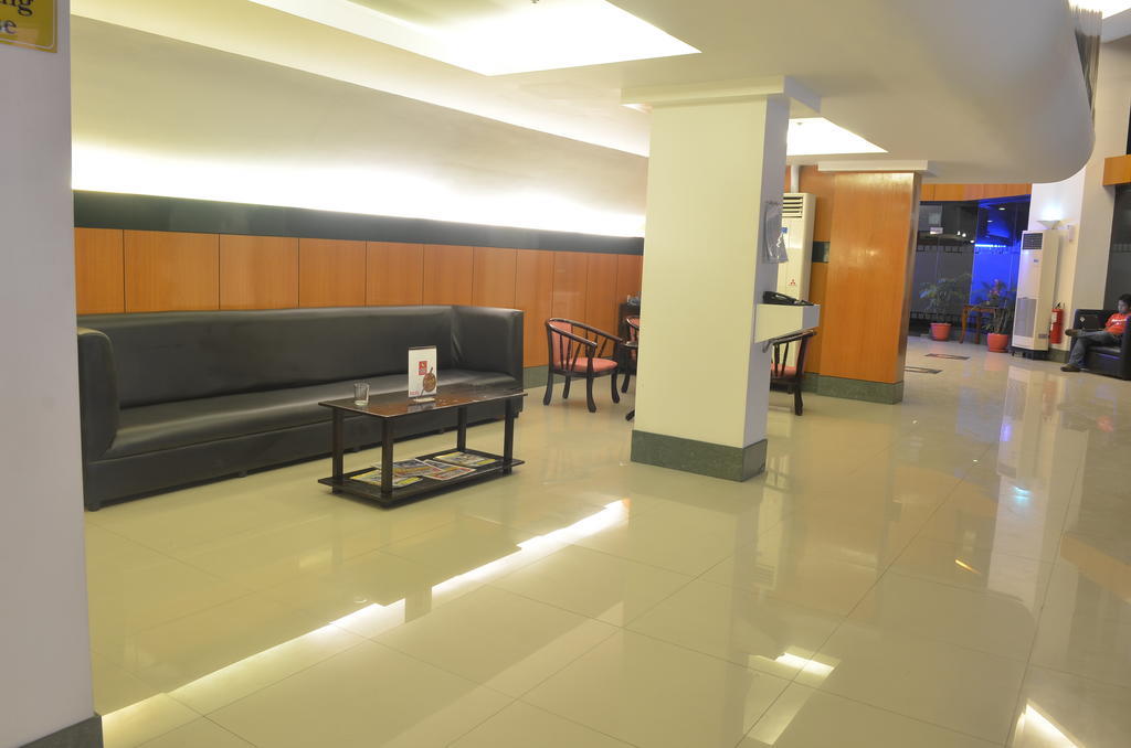 Hotel Sogo Tarlac Экстерьер фото