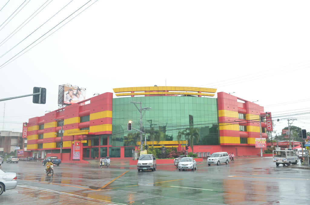Hotel Sogo Tarlac Экстерьер фото